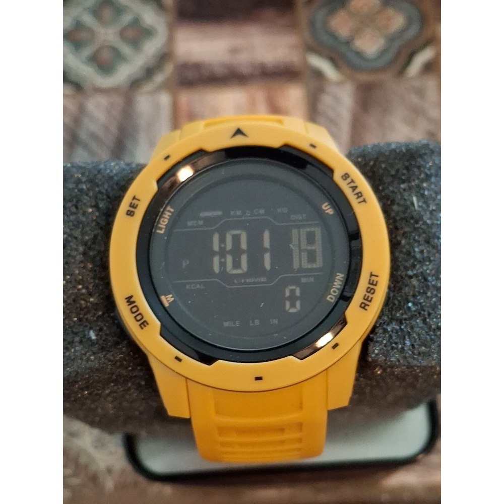 NIB Findtime Mens Sport Watch. Fitness Tracking,stopwatch,alarm,42mm,yellowband.
